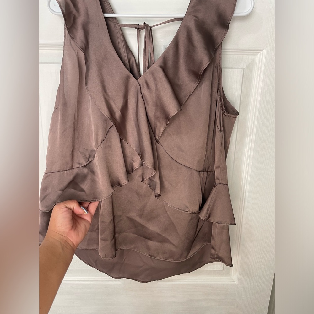 SOCIALITE Blouse X Large Ruffle Sleeveless Nightout - Picture 2 of 4